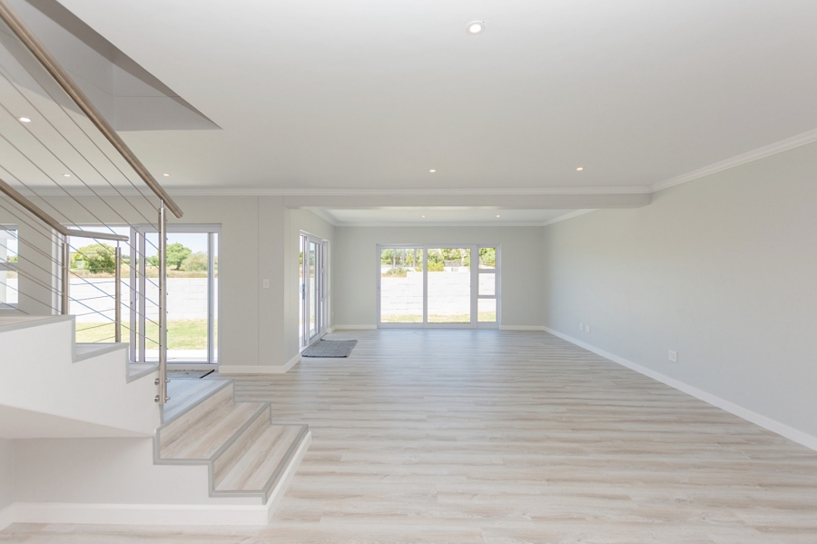 3 Bedroom Property for Sale in Country Club Western Cape